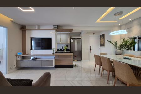 Apartamento à venda com 113m², 3 quartos e 2 vagas Apartamento à venda com 113m², 3 quartos e 2 vagasSala