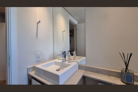 Apartamento à venda com 113m², 3 quartos e 2 vagas Apartamento à venda com 113m², 3 quartos e 2 vagasBanheiro da suíte 3