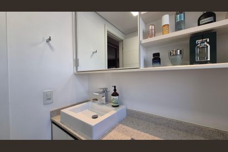 Apartamento à venda com 113m², 3 quartos e 2 vagas Apartamento à venda com 113m², 3 quartos e 2 vagasBanheiro da suíte