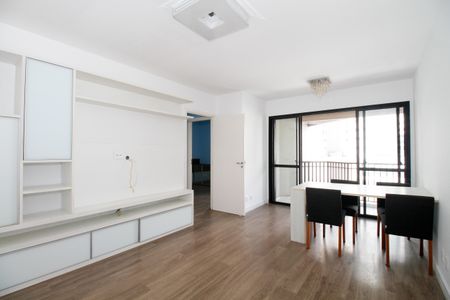 Sala de Estar e Jantar de apartamento para alugar com 2 quartos, 65m² em Sumaré, São Paulo
