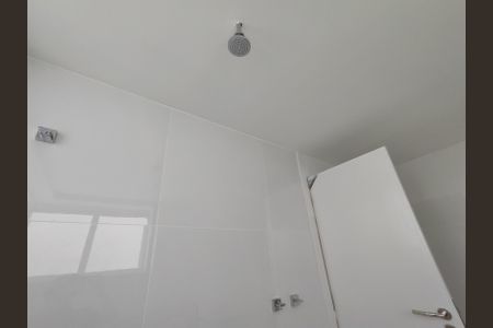 Apartamento à venda com 384m², 4 quartos e 5 vagas Apartamento à venda com 384m², 4 quartos e 5 vagasBanheiro 1 da Suíte 1