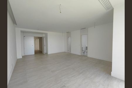 Apartamento à venda com 384m², 4 quartos e 5 vagas Apartamento à venda com 384m², 4 quartos e 5 vagasSuíte 1