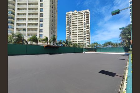 Apartamento à venda com 384m², 4 quartos e 5 vagas Apartamento à venda com 384m², 4 quartos e 5 vagasÁrea Comum Quadra