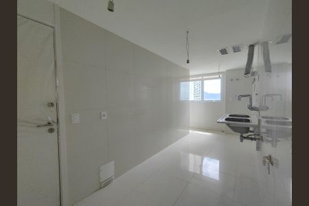 Apartamento à venda com 384m², 4 quartos e 5 vagas Apartamento à venda com 384m², 4 quartos e 5 vagasÁrea de Serviço