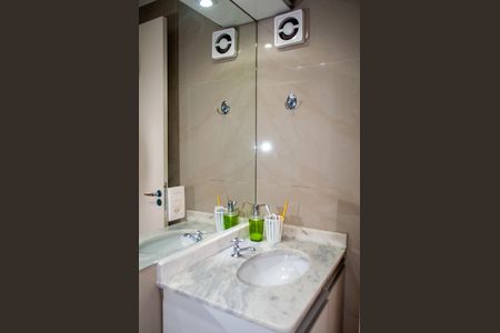 Apartamento para alugar com 67m², 2 quartos e 1 vaga Apartamento para alugar com 67m², 2 quartos e 1 vagaBanheiro 2