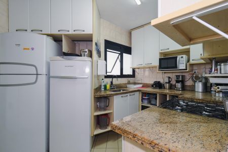 Apartamento para alugar com 117m², 3 quartos e 3 vagasCozinha