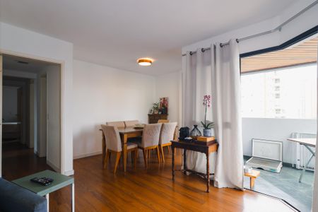 Apartamento para alugar com 117m², 3 quartos e 3 vagasSala