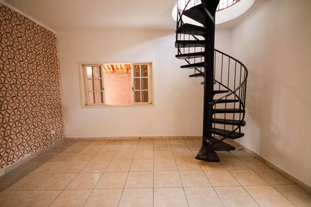 Casa para alugar com 254m², 4 quartos e 3 vagasSala