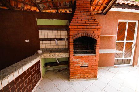 Casa para alugar com 254m², 4 quartos e 3 vagasÁrea comum - Churrasqueira