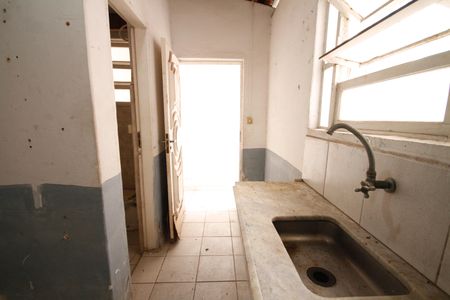 Casa para alugar com 254m², 4 quartos e 3 vagasEdícula