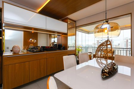 Apartamento à venda com 90m², 3 quartos e 2 vagas Apartamento à venda com 90m², 3 quartos e 2 vagasSala