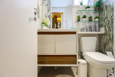 Apartamento à venda com 90m², 3 quartos e 2 vagas Apartamento à venda com 90m², 3 quartos e 2 vagasBanheiro da Suíte
