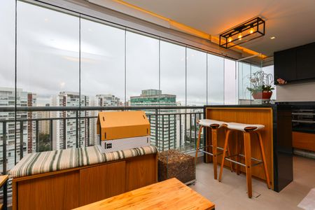 Apartamento à venda com 90m², 3 quartos e 2 vagas Apartamento à venda com 90m², 3 quartos e 2 vagasVaranda