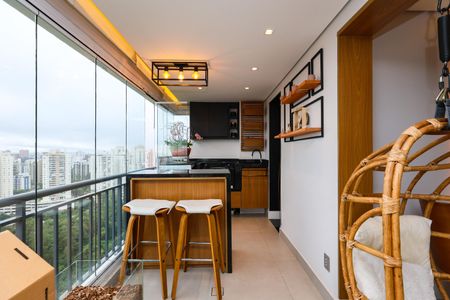 Apartamento à venda com 90m², 3 quartos e 2 vagas Apartamento à venda com 90m², 3 quartos e 2 vagasVaranda