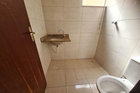 Casa de condomínio à venda com 70m², 3 quartos e 1 vagaBanheiro