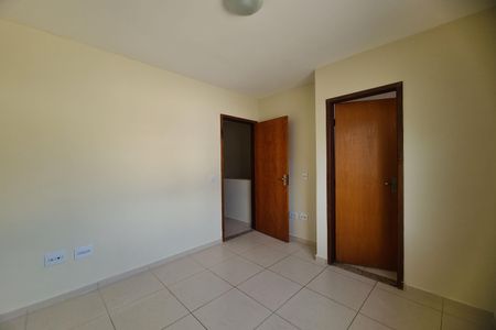 Casa de condomínio à venda com 70m², 3 quartos e 1 vagaSuíte