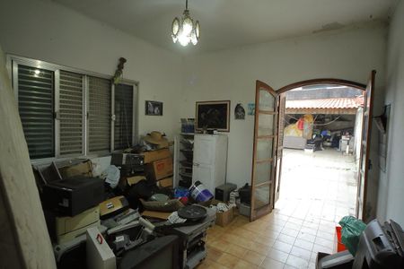 Casa à venda com 200m², 4 quartos e 2 vagasQuarto de serviço