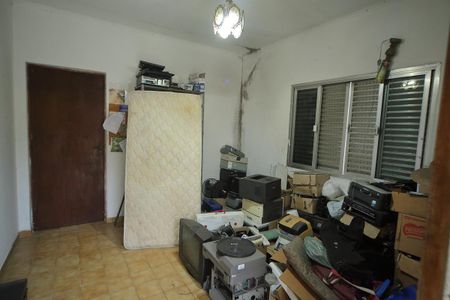 Casa à venda com 200m², 4 quartos e 2 vagasQuarto de serviço