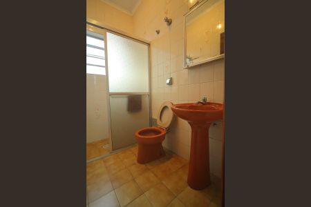 Casa à venda com 200m², 4 quartos e 2 vagasBanheiro dos quartos 