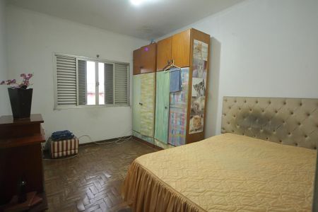 Casa à venda com 200m², 4 quartos e 2 vagasSuíte 
