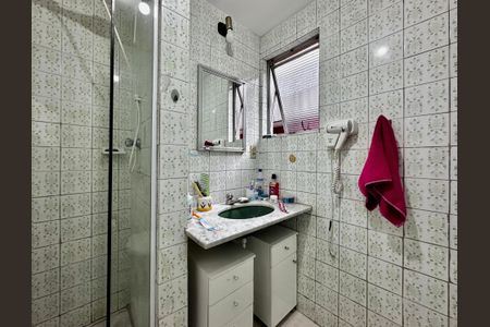 Apartamento à venda com 60m², 2 quartos e 1 vagaBanheiro 