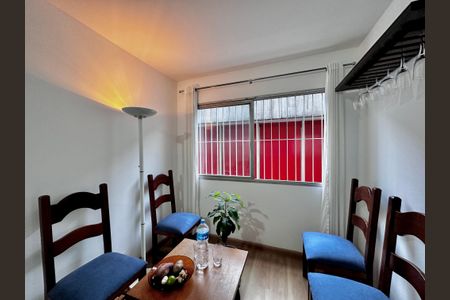 Apartamento à venda com 60m², 2 quartos e 1 vagaSala