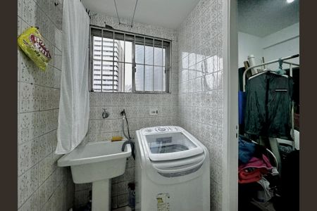 Apartamento à venda com 60m², 2 quartos e 1 vagaÁrea de Serviço