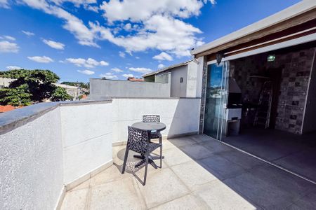 Apartamento à venda com 98m², 2 quartos e 2 vagasTerraço