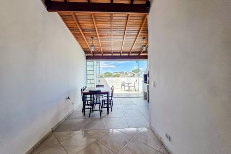 Apartamento à venda com 98m², 2 quartos e 2 vagasTerraço