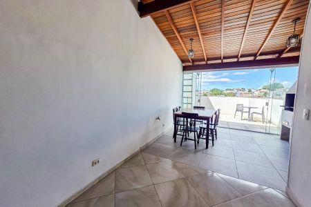 Apartamento à venda com 98m², 2 quartos e 2 vagasTerraço