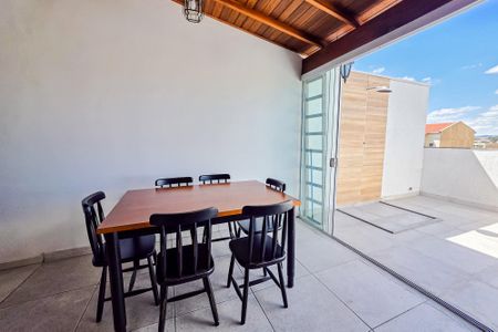 Apartamento à venda com 98m², 2 quartos e 2 vagasTerraço