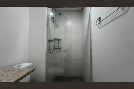 Studio para alugar com 34m², 1 quarto e sem vaga Studio para alugar com 34m², 1 quarto e sem vagaBanheiro Social
