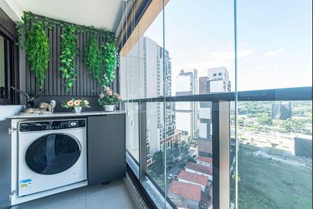 Studio para alugar com 27m², 1 quarto e 1 vaga Studio para alugar com 27m², 1 quarto e 1 vagaVaranda
