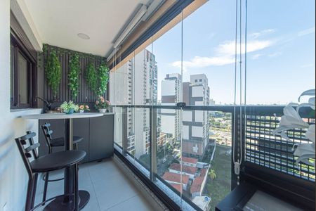 Studio para alugar com 27m², 1 quarto e 1 vaga Studio para alugar com 27m², 1 quarto e 1 vagaVaranda
