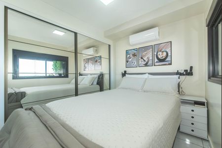 Quarto de kitnet/studio para alugar com 1 quarto, 27m² em Jardim das Acacias, São Paulo