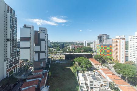 Studio para alugar com 27m², 1 quarto e 1 vaga Studio para alugar com 27m², 1 quarto e 1 vagaVaranda