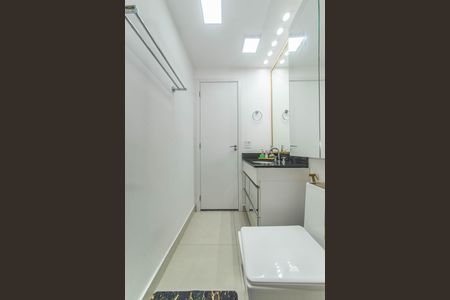 Studio para alugar com 27m², 1 quarto e 1 vaga Studio para alugar com 27m², 1 quarto e 1 vagaBanheiro