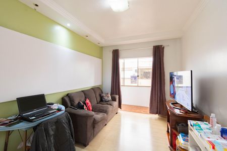 Apartamento à venda com 1 quarto, 60m² em Marechal Rondon, Canoas