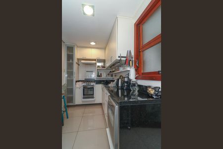 Apartamento à venda com 211m², 2 quartos e 2 vagasCozinha