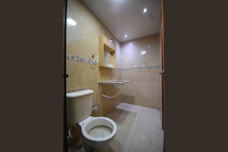 Apartamento para alugar com 65m², 2 quartos e 2 vagas Apartamento para alugar com 65m², 2 quartos e 2 vagasBanheiro