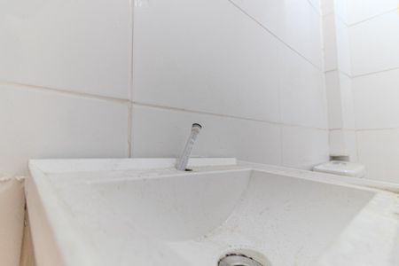 Banheiro Social de apartamento para alugar com 2 quartos, 58m² em Luz, São Paulo