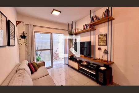 Apartamento à venda com 111m², 3 quartos e 1 vaga Apartamento à venda com 111m², 3 quartos e 1 vagaSala