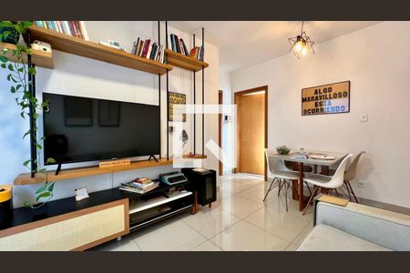 Apartamento à venda com 111m², 3 quartos e 1 vaga Apartamento à venda com 111m², 3 quartos e 1 vagaSala