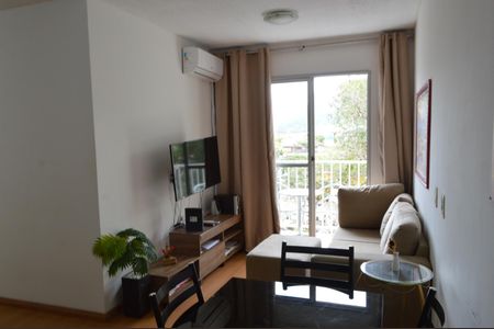 Sala  de apartamento à venda com 2 quartos, 55m² em Taquara, Rio de Janeiro