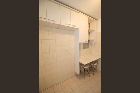 Apartamento à venda com 80m², 3 quartos e 2 vagasCozinha - Armários