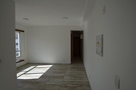 Apartamento para alugar com 45m², 1 quarto e 1 vaga Apartamento para alugar com 45m², 1 quarto e 1 vagaCORREDOR