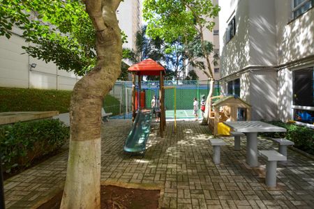 Apartamento para alugar com 45m², 1 quarto e 1 vaga