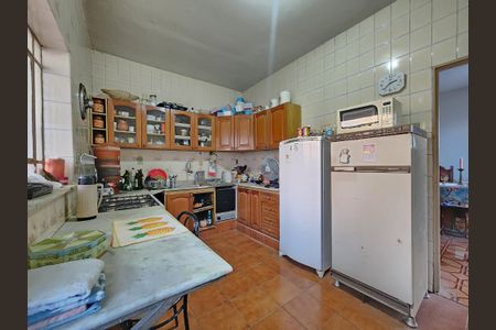 Casa à venda com 288m², 3 quartos e 1 vaga Casa à venda com 288m², 3 quartos e 1 vagaCozinha