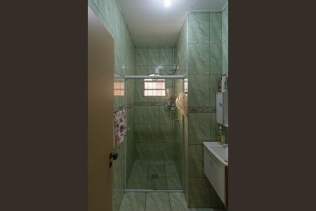 Casa à venda com 230m², 5 quartos e 6 vagas Casa à venda com 230m², 5 quartos e 6 vagasBanheiro social