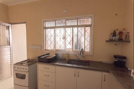 Casa à venda com 230m², 3 quartos e 4 vagas Casa à venda com 230m², 3 quartos e 4 vagasCozinha